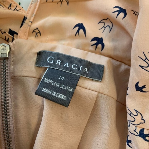 GRACIA Peach & Navy Backless Dress with Birds - Picture 6 of 7